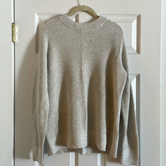 100% Cotton Gray Loft Sweater - Picture 1 of 5
